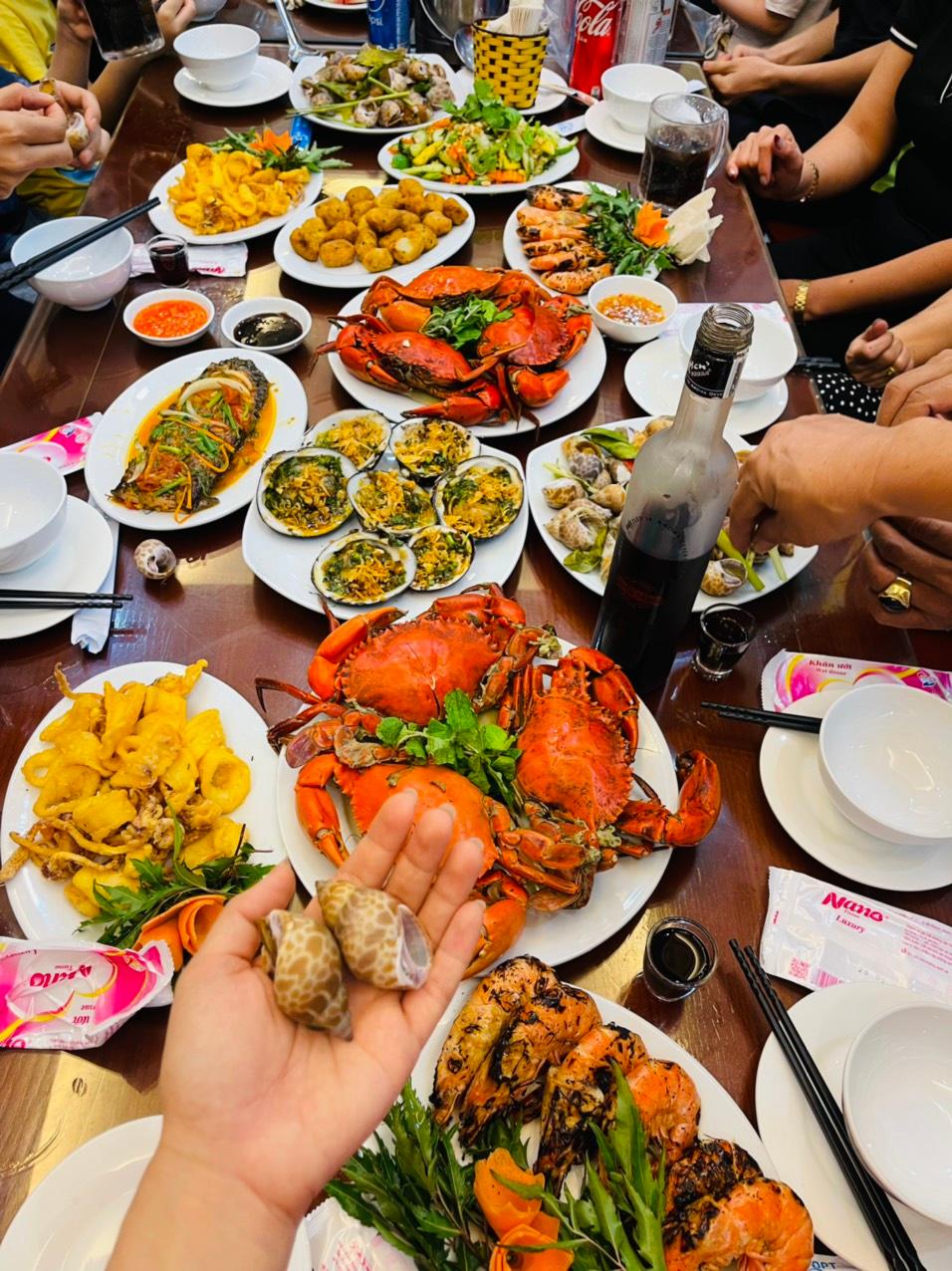 Bữa ăn tại nhà hàng