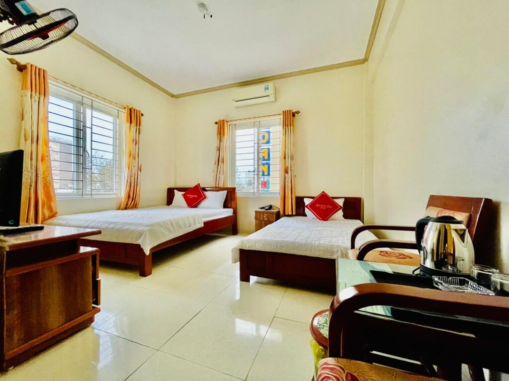 Phòng thường khách sạn Hoàng Phương